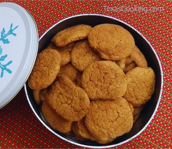 Old-Fashioned Molasses Cookies